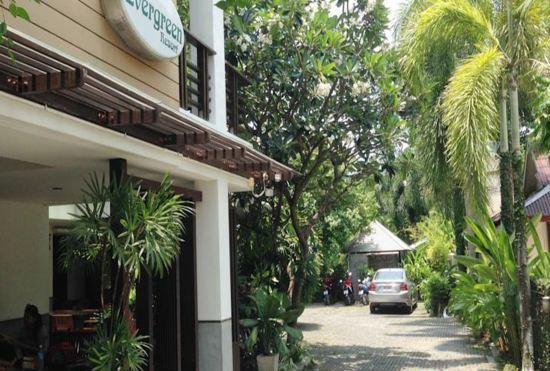 Hotel Evergreen Resort