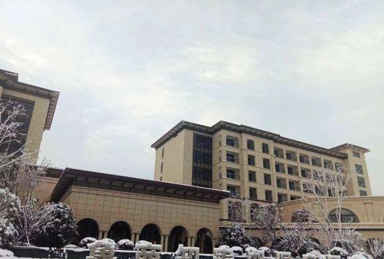 Hotel Lushang Spring Lake Resort