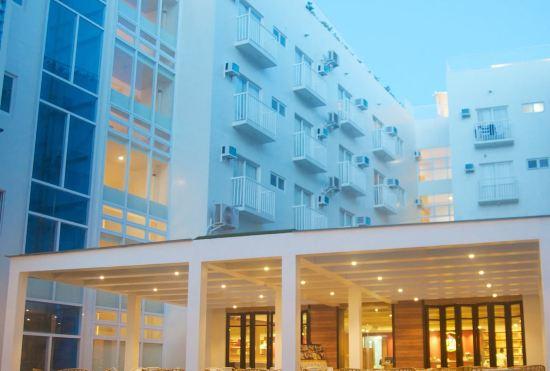 Гостиница Azalea Hotels & Residences Boracay
