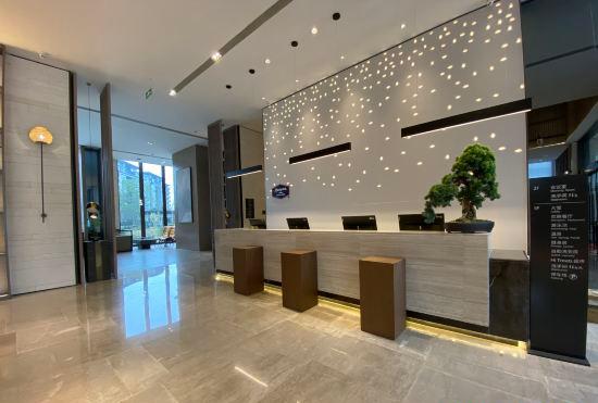 Hotel Hampton by Hilton Emeishan