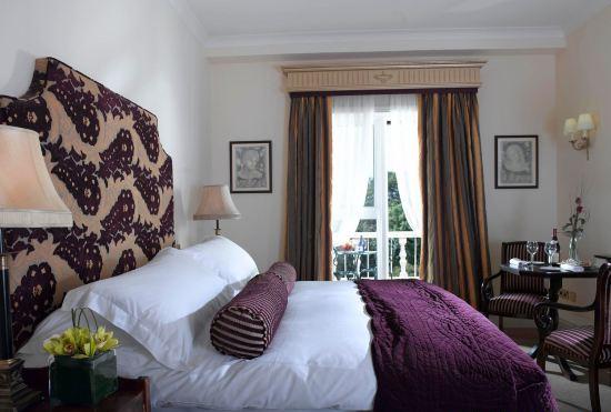 Гостиница Fitzpatrick Castle Hotel