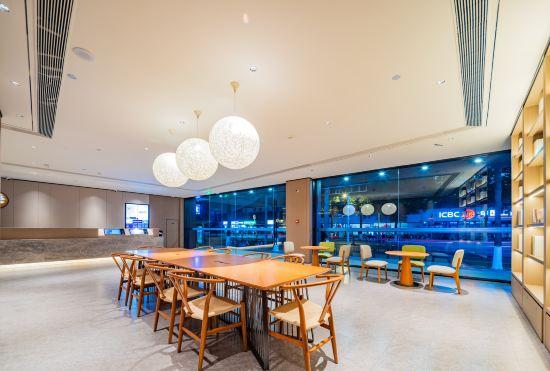 Ji Hotel (Chengdu Hongxingqiao Station)