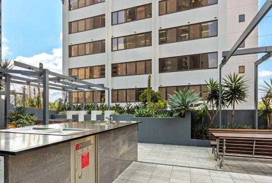 Гостиница Oaks Brisbane on Felix Suites