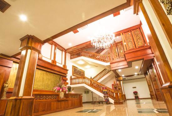 Hotel Empress Residence Resort and Spa