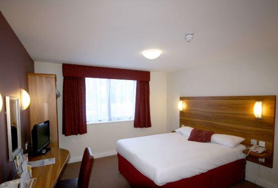 Гостиница Days Inn by Wyndham Corley NEC M6
