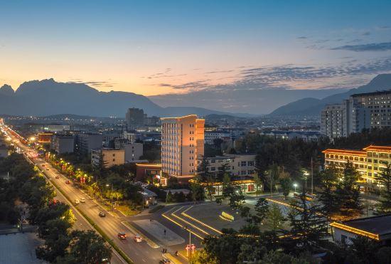 Гостиница Berman Hotel (Dengfeng Bus Terminal Shaolin Avenue)
