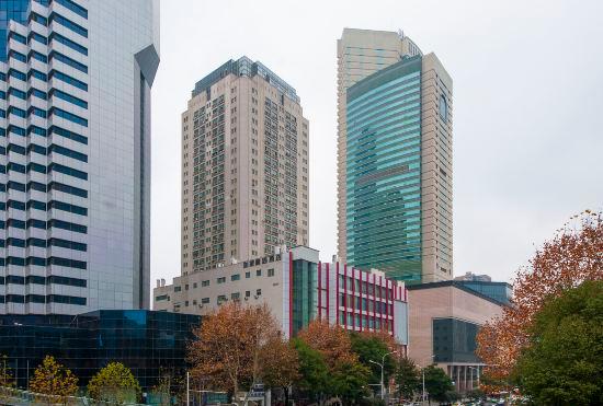 Hotel Home Inn Plus (Wuhan Zhongnan Subway Station Mengshidai Branch)