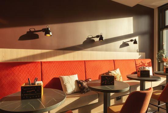 Гостиница Holiday Inn - the Niu, Sparrow Regensburg