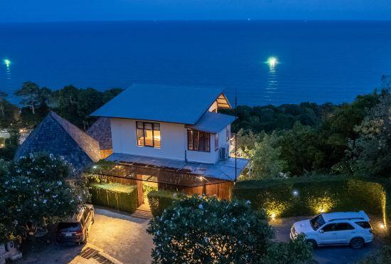 Гостиница Jasmine Waterslide 5BR Pool Villa