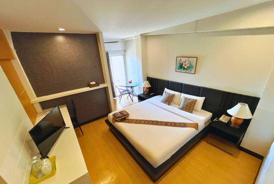 Гостиница Charoenchit House