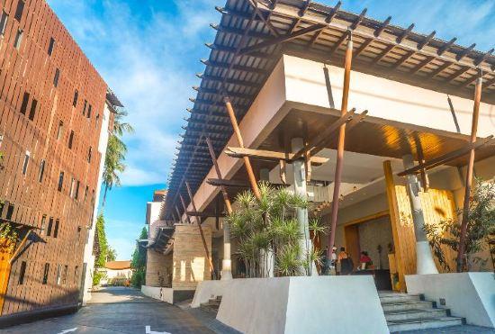 Hotel Weekender Resort