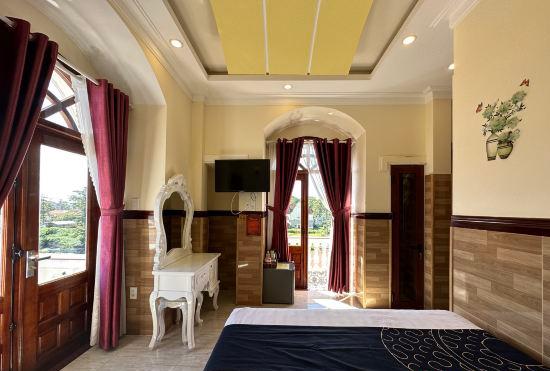 Capital O 1198 Dinh Loan Hotel