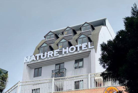 Nature Hotel - Win Happy