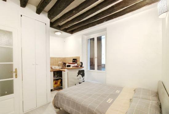 Гостиница cosy studio near Arc de Triomphe