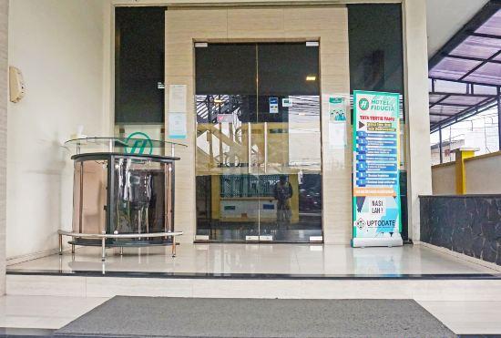 Гостиница Super OYO Collection O 91409 Hotel Fiducia Otista 153 - 157