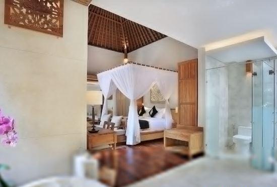 Гостиница The Sankara Suites and Villas by Pramana