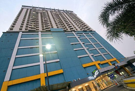 Hotel Grand Whiz Poins Simatupang Jakarta