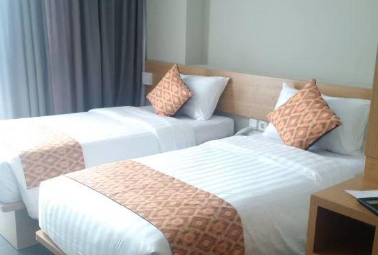 Гостиница Maple Hotel Grogol
