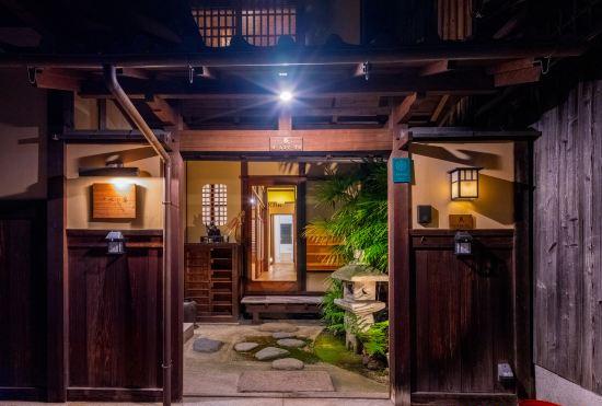 Гостиница Shimizu Kozuki  6min walk to Kiyomizu-dera Temple
