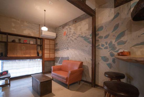 Гостиница Blue Nue 6-minute walk from Shijō Chūshin-dō Bus Station, 2 bedrooms, max 5 people