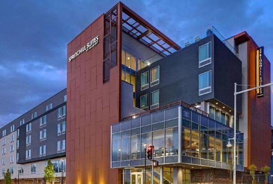 Гостиница SpringHill Suites Albuquerque University Area