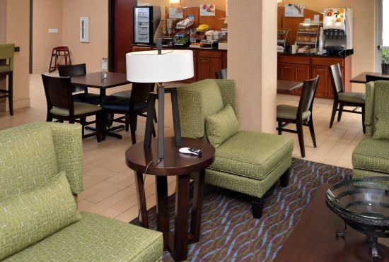 Гостиница Holiday Inn Express & Suites San Diego Otay Mesa