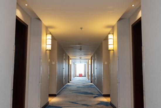 Гостиница Jiuzhou Tongqu Hotel