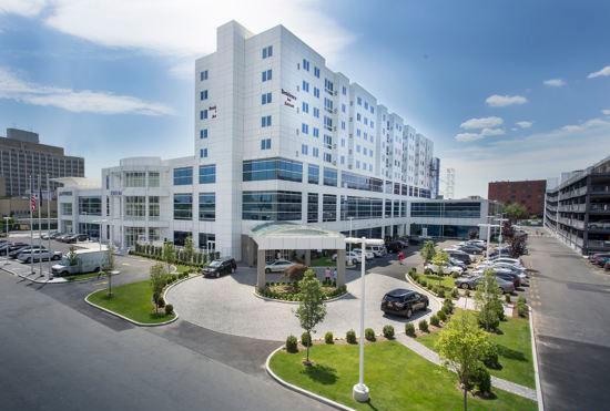 Гостиница Residence Inn New York the Bronx at Metro Center Atrium