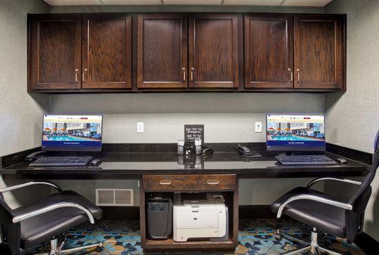 Hotel Hampton Inn-DeKalb (Near the University)