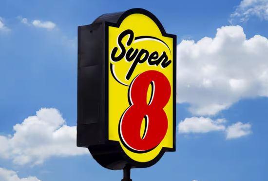 Гостиница Super 8 by Wyndham Brooklyn Fulton Street/Broadway Junction