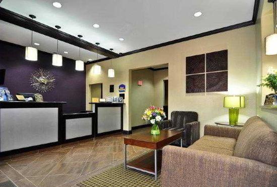 Гостиница Best Western Giddings Inn  Suites