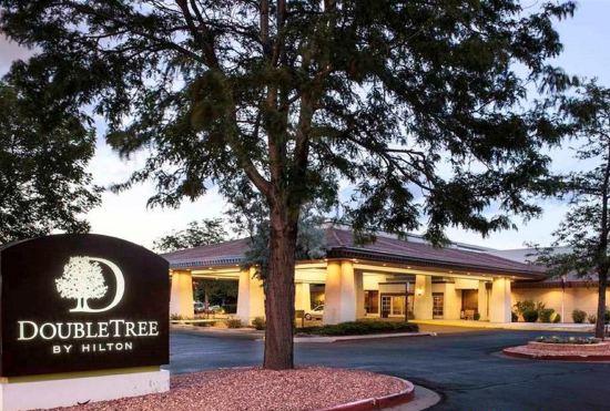 Гостиница DoubleTree by Hilton Colorado Springs