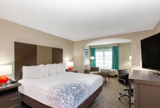Гостиница La Quinta Inn & Suites by Wyndham Pigeon Forge-Dollywood