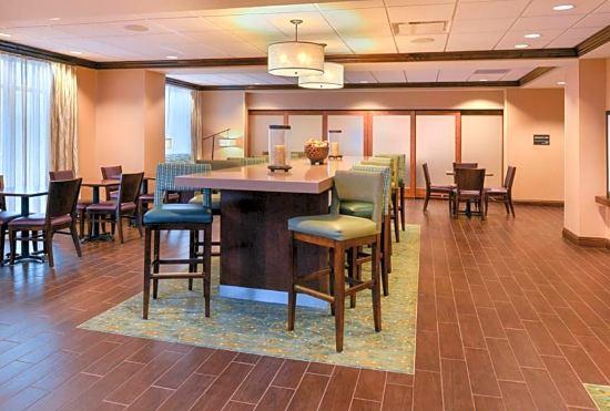 Гостиница Hampton Inn Omaha/Midtown (Aksarben Area)