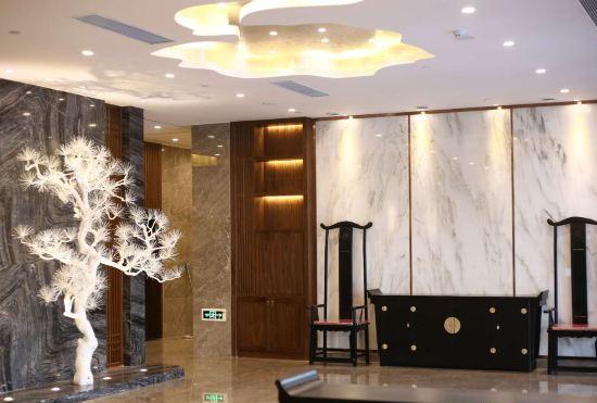Ascent Hotel Dengfeng