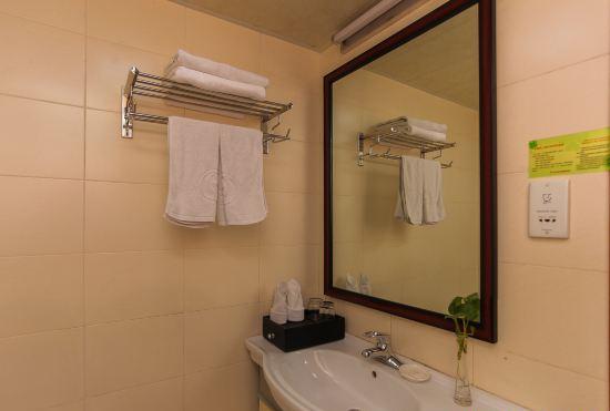 Гостиница Jingle Hotel