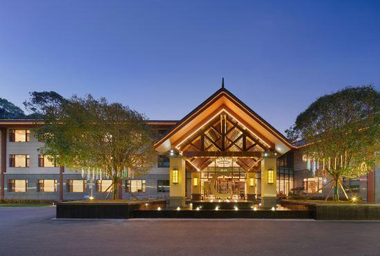 Гостиница Xiongxiu Hot Spring Hotel Emeishan