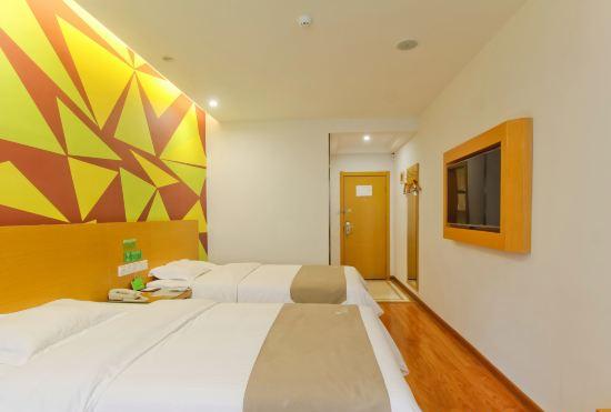 Vatica Hotel (Hefei Binhu Convention and Exhibition Center)