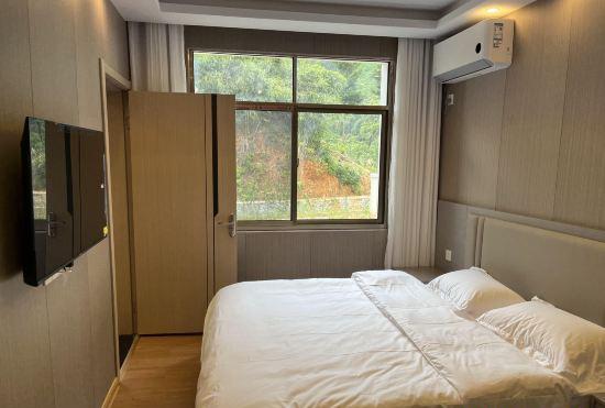 Гостиница Jindong Yiyun Shanshui Yinshe Homestay