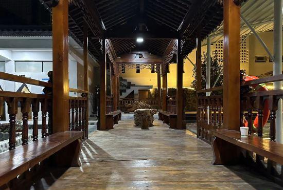 Гостиница Lanting Hot Spring B&B (Eryuan Niujie Branch)