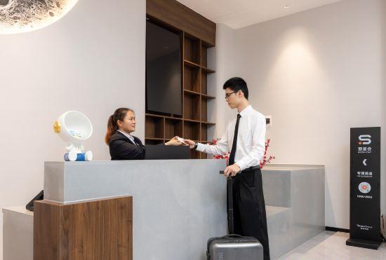 Licheng Yunman Hotel (Wenchang High speed Railway Station Wennan Old Street Branch)