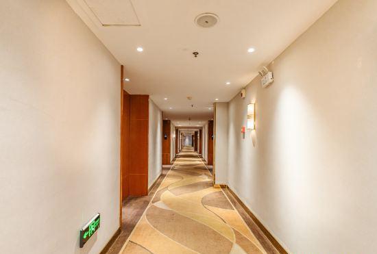 Lushanju Hotel (Central South University Branch)