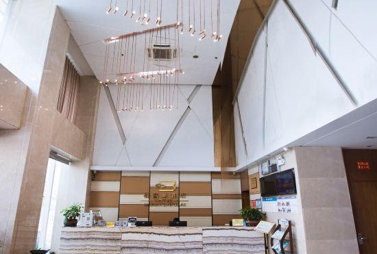 Гостиница Baifulai Hotel (Wanning High-speed Railway Station)