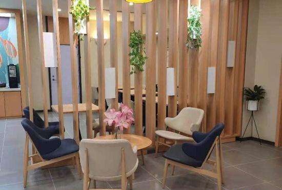 Hotel Hanting Express (Jinan Daguanyuan Second)