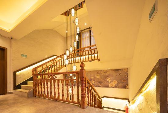 Гостиница Yunyinxi Junlanzhai Homestay (Phoenix Ancient City Branch)