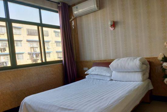 Гостиница There is an express hotel in Wuhu