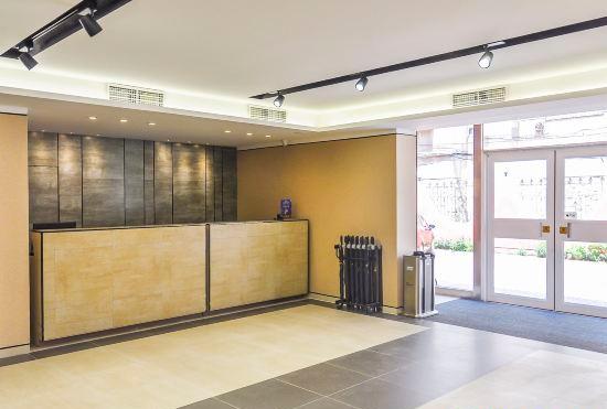 Гостиница Home Inn Tongbai Yun Hotel (Chengde Summer Resort Shop)