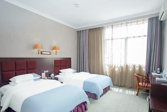 Libo Yucai Business Hotel