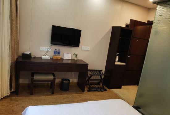Гостиница Ruihe Hotel in Lucheng City