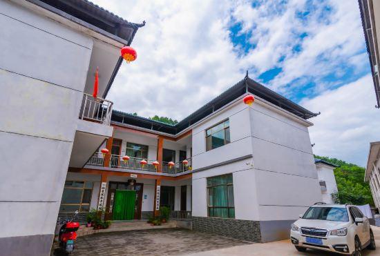 Hotel Maijishan Dear Homestay